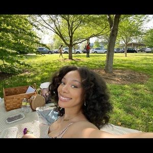 Meet your Posher, Kayla